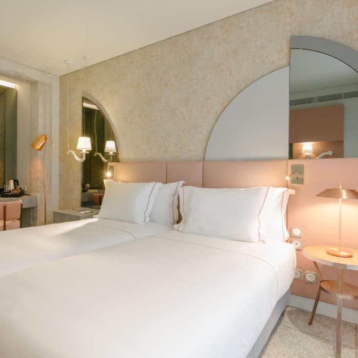 PHC Hotels